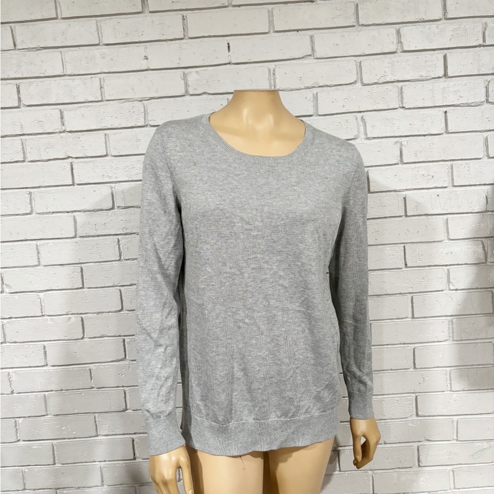 Amazon‎ Essentials Women’s Gray Sweater